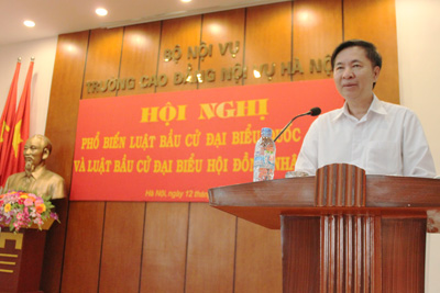 Hội nghị phổ biến Luật Bầu cử đại biểu Quốc hội và Luật Bầu cử đại biểu Hội đồng nhân dân tại Trường Cao đẳng Nội vụ Hà Nội
